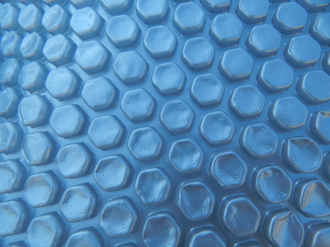 photo 1657064620130 f03b9051a114cropentropycstinysrgbfitmaxfmjpgixidM3wxNDA1NTd8MHwxfHNlYXJjaHw4Mnx8cGxhc3RpYyUyMGVsZW1lbnRzJTIwZm9yJTIwaW5kdXN0cnl8ZW58MXwwfHx8MTc3MzM0ODUwN3wwixlibrb 4.1.0q80w1080